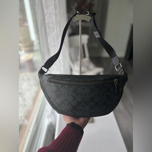 Coach Warren Mini Belt Bag – Charcoal/Black 🖤
